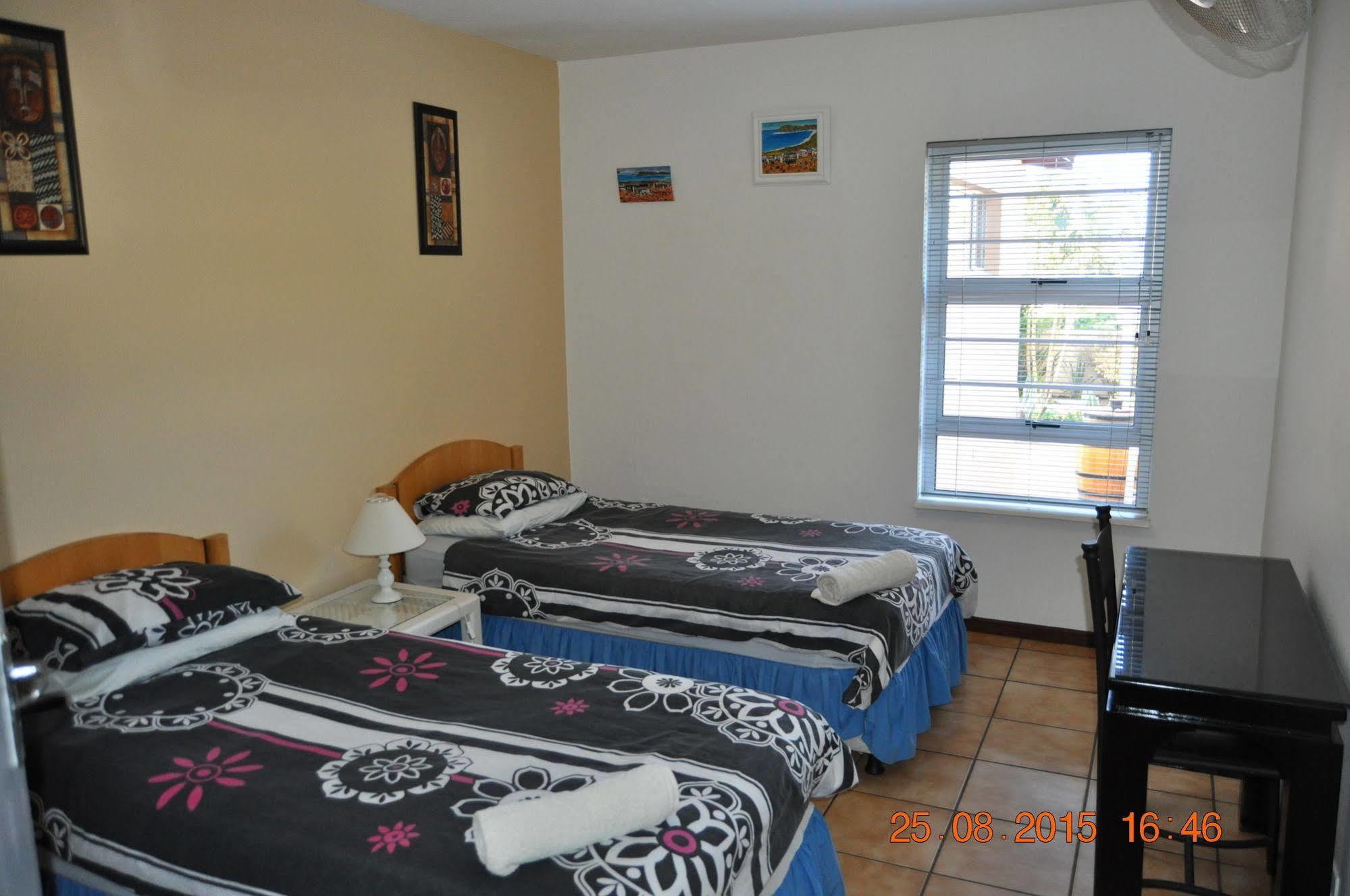 Amakaya Backpackers Travellers Accommodation Plettenberg Bay Bagian luar foto