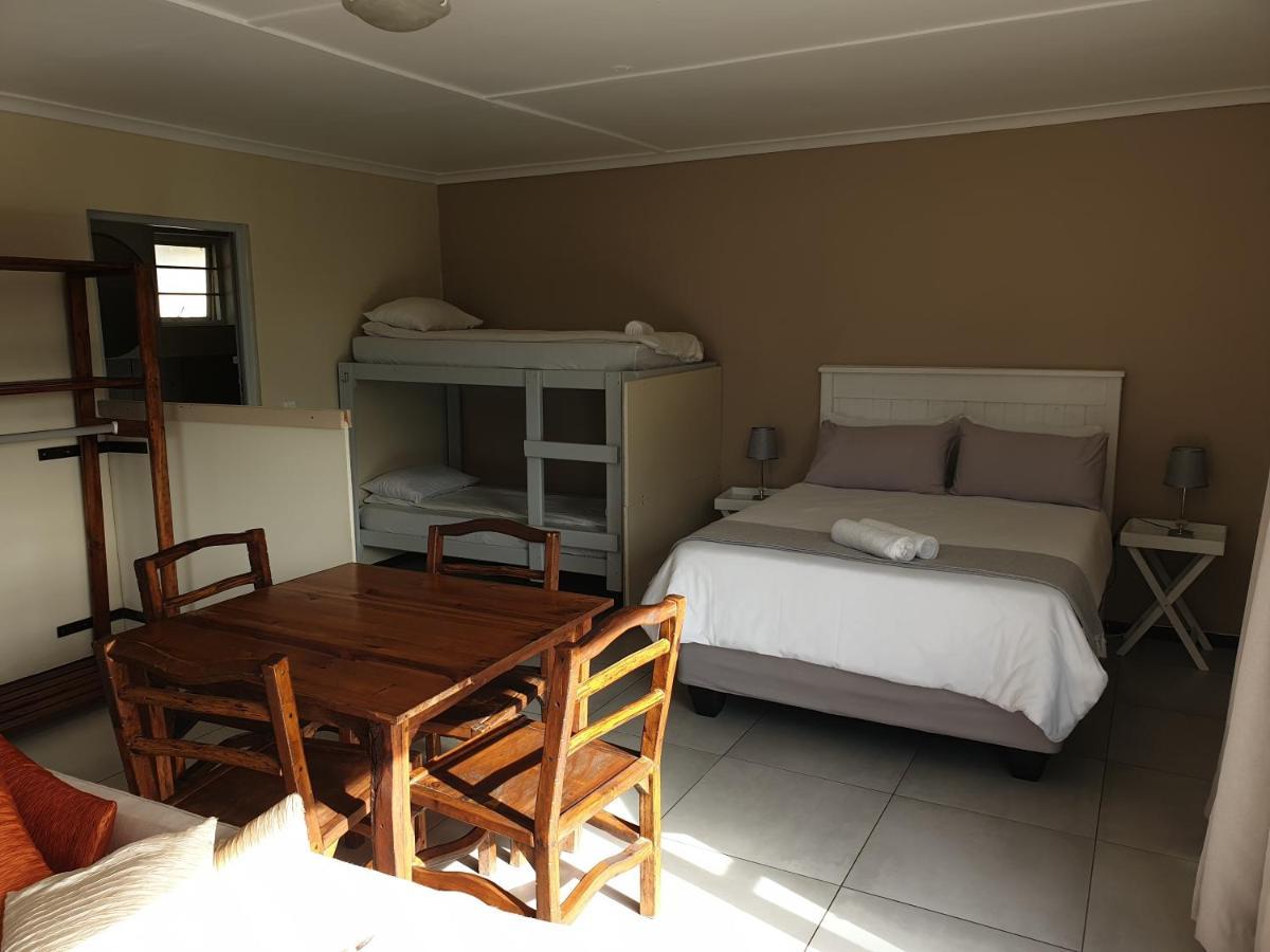 Amakaya Backpackers Travellers Accommodation Plettenberg Bay Bagian luar foto