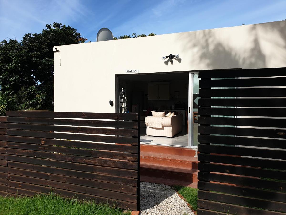Amakaya Backpackers Travellers Accommodation Plettenberg Bay Bagian luar foto