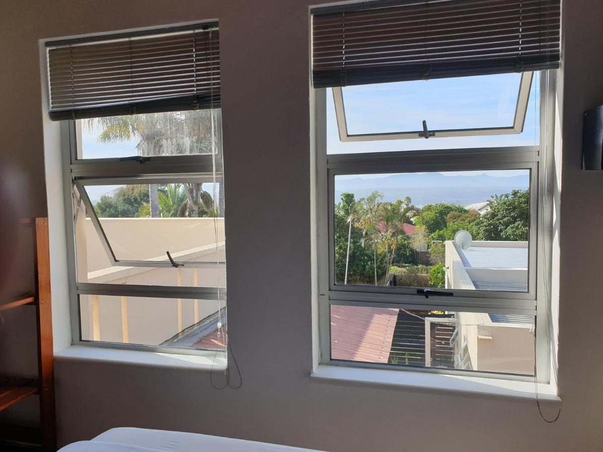 Amakaya Backpackers Travellers Accommodation Plettenberg Bay Bagian luar foto