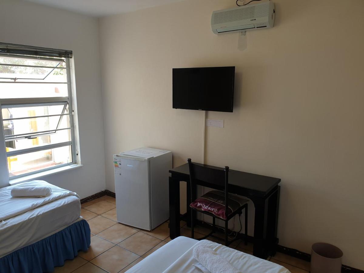 Amakaya Backpackers Travellers Accommodation Plettenberg Bay Bagian luar foto