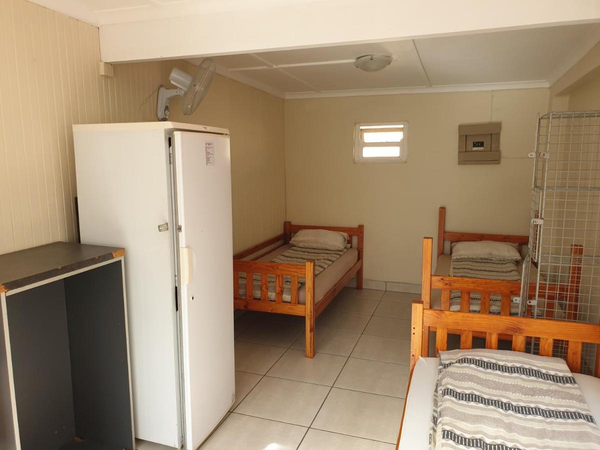 Amakaya Backpackers Travellers Accommodation Plettenberg Bay Bagian luar foto